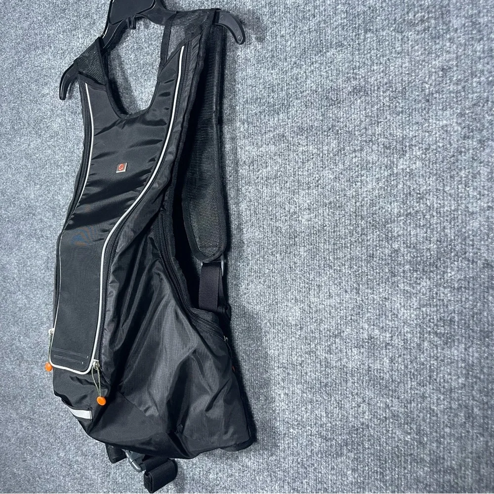 Merrell Black Insulated Padded Backpack Gorpcore Hiking Running‎ Trail Outdoor